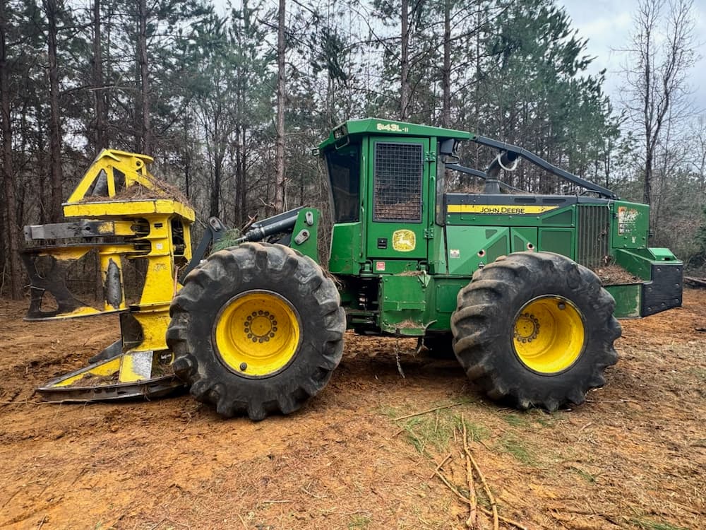 Forestry equipment: Feller Bunchers